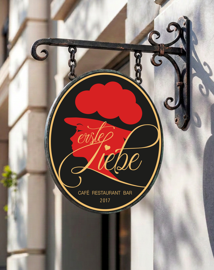 Ovales Nasenschild aus Schmiedeeisen mit dem Logo der erste Liebe